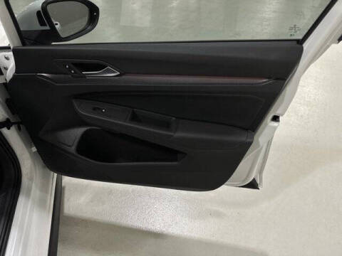 2025 Volkswagen Golf GTI SE