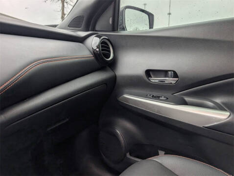 2019 Nissan Kicks SR