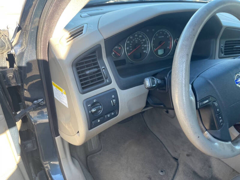 2005 Volvo XC70