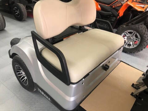 2017 Yamaha QuieTech Gas Golf Car - Silver