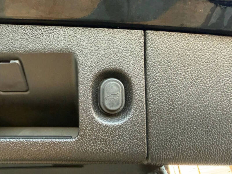 2016 Cadillac Escalade Luxury Collection