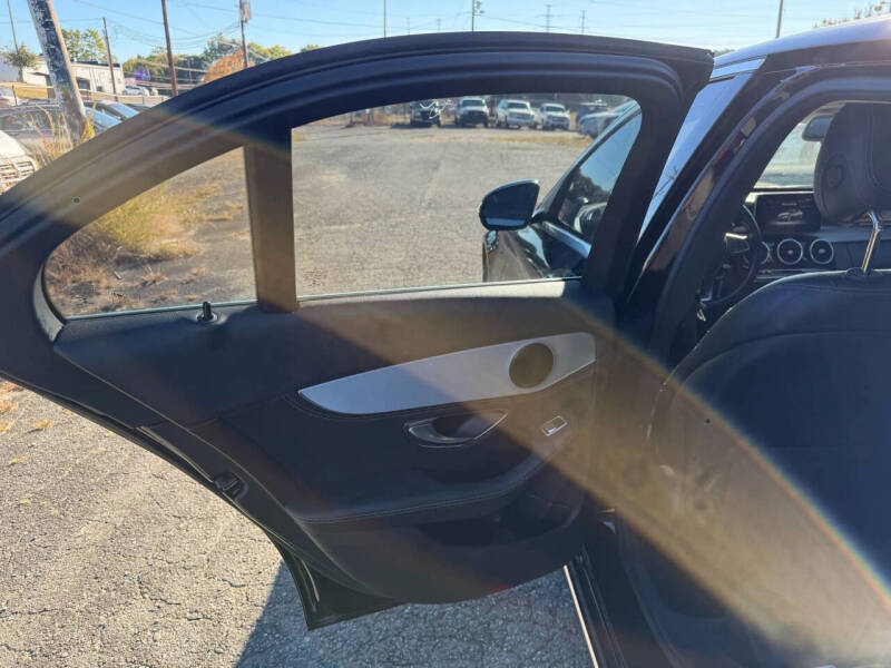 2016 Mercedes-Benz C-Class