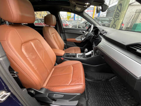 2020 Audi Q3 quattro Premium 45 TFSI