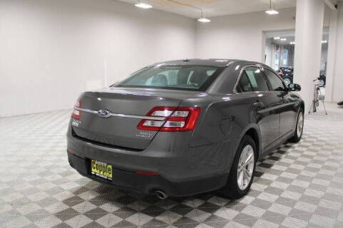 2018 Ford Taurus SEL