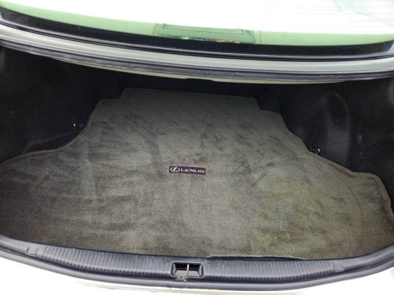2004 Lexus ES 330