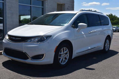 2020 Chrysler Pacifica Touring L
