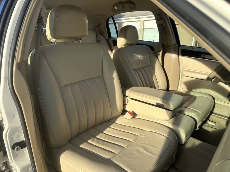 2007 Lincoln Town Car Signature