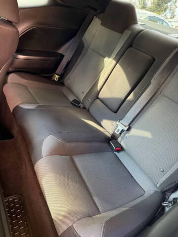 2015 Dodge Challenger SXT