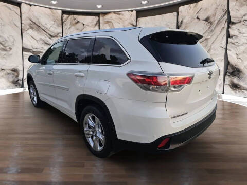 2016 Toyota Highlander
