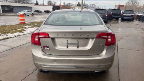 2016 Volvo S60 T5 Inscription Platinum