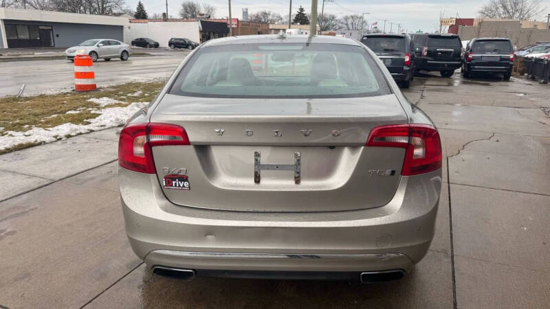 2016 Volvo S60 T5 Inscription Platinum