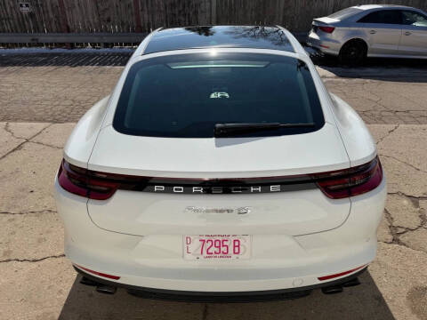 2017 Porsche Panamera 4S