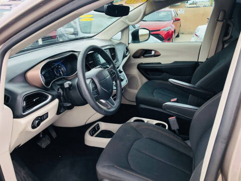 2017 Chrysler Pacifica Touring