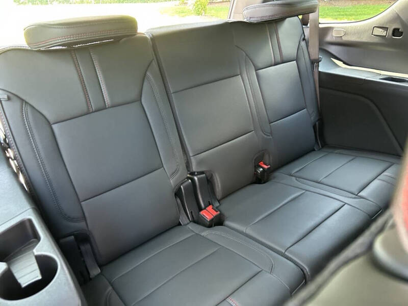 2025 Chevrolet Tahoe RST