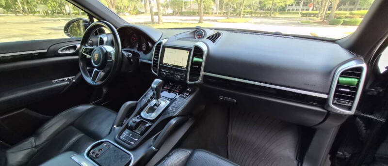2016 Porsche Cayenne