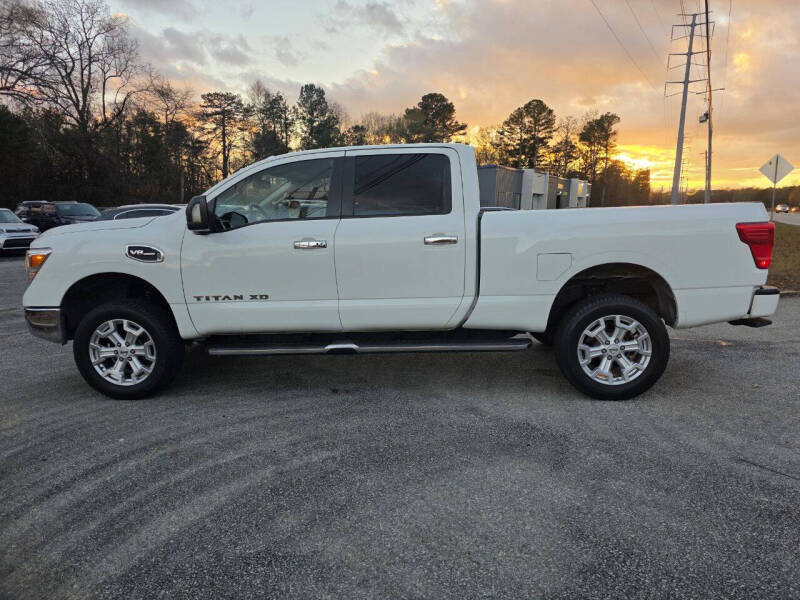 2018 Nissan Titan XD SV