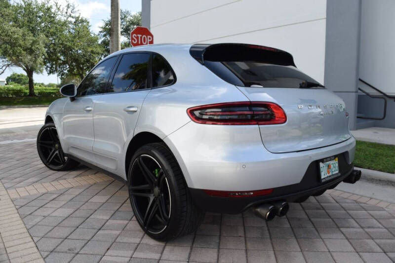 2016 Porsche Macan S