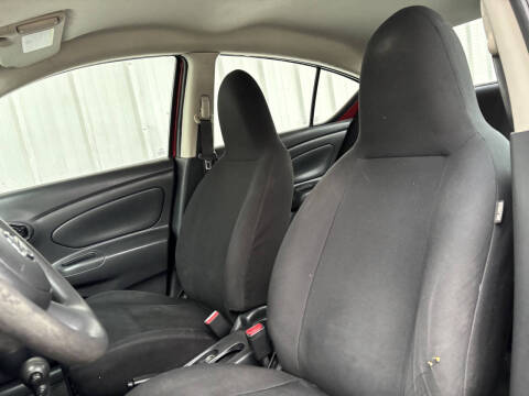 2014 Nissan Versa 1.6 S Plus