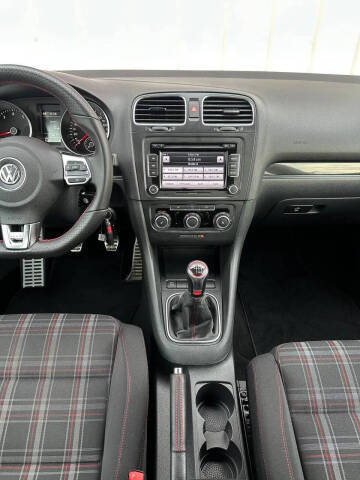 2010 Volkswagen GTI Base PZEV
