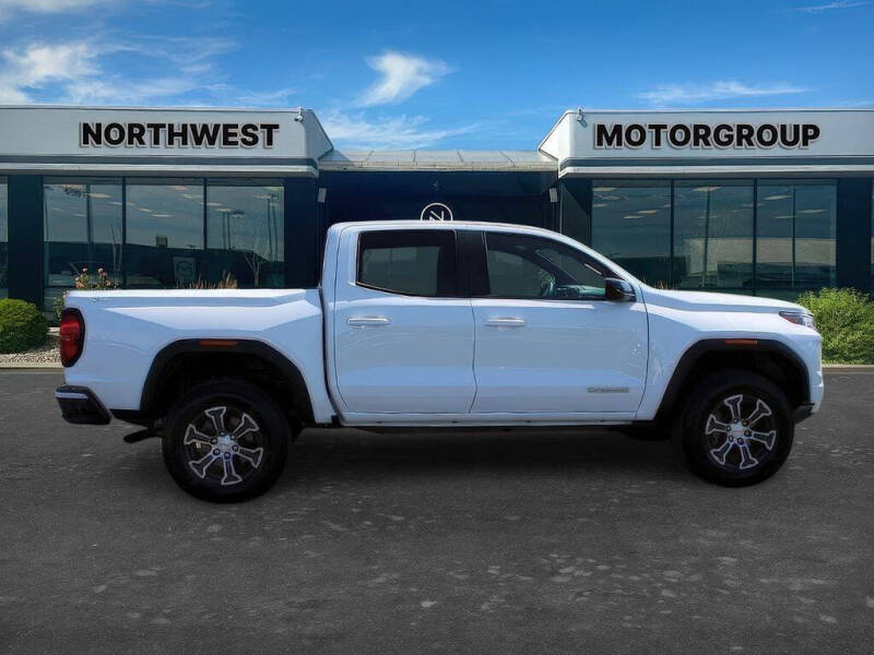 2024 GMC Canyon Elevation