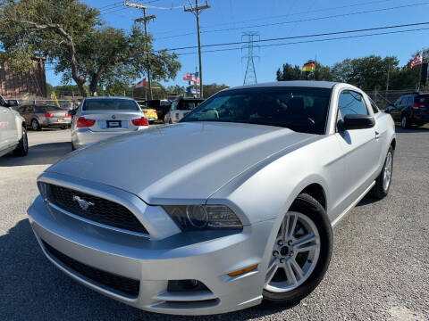 2013 Ford Mustang for sale at Das Autohaus Quality Used Cars in Clearwater FL
