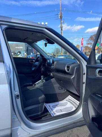 2021 Hyundai Venue SE