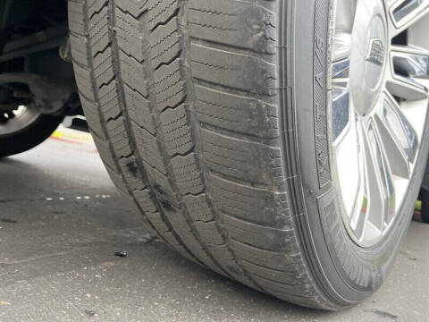 2017 Cadillac Escalade Platinum