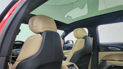 2025 Cadillac LYRIQ Luxury 3