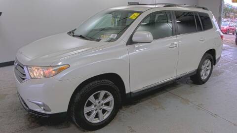 2013 Toyota Highlander for sale at TIM'S AUTO SOURCING LIMITED in Tallmadge OH