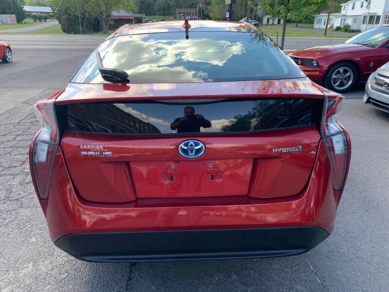 2017 Toyota Prius Two