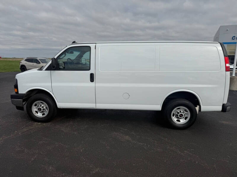 2022 GMC Savana 2500