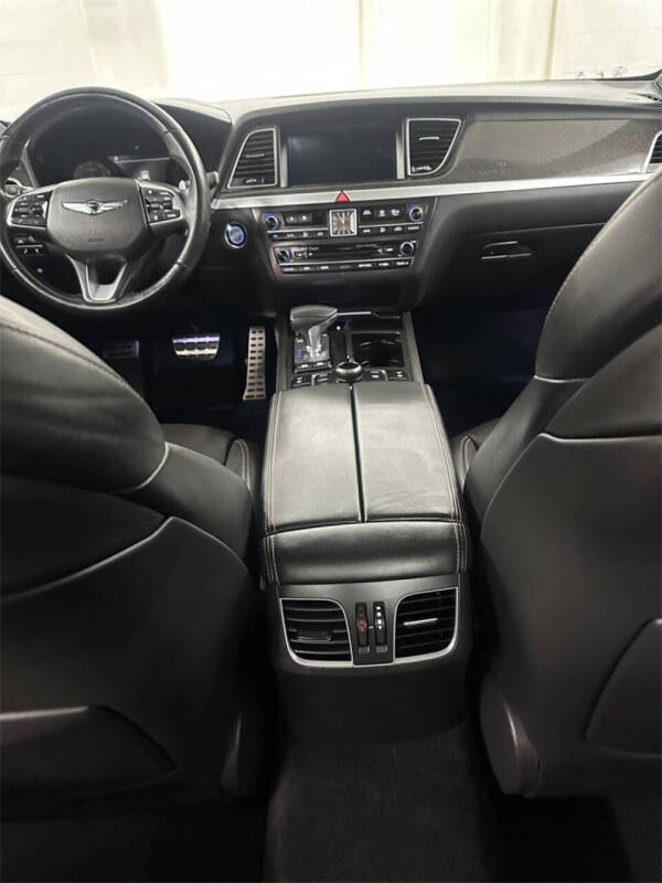 2018 Genesis G80