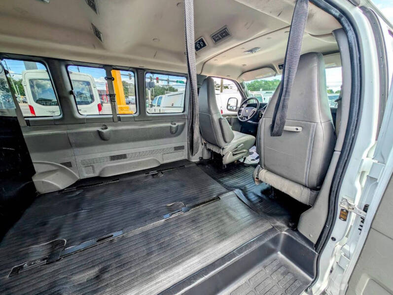 2016 Chevrolet Express LS 3500