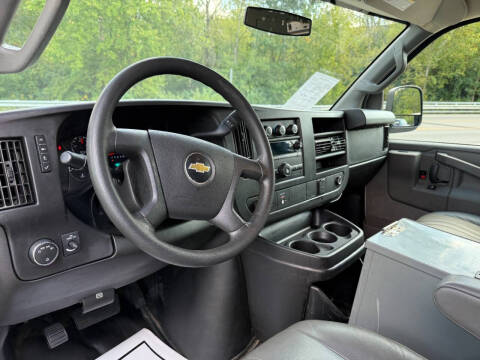 2017 Chevrolet Express 2500