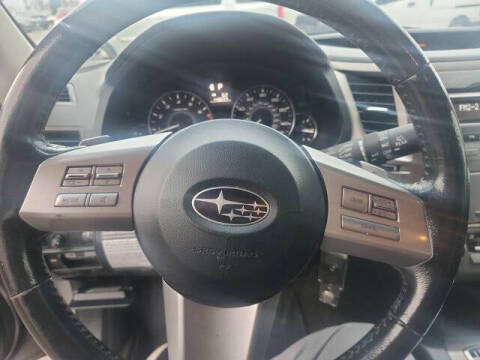 2011 Subaru Outback 2.5i Premium