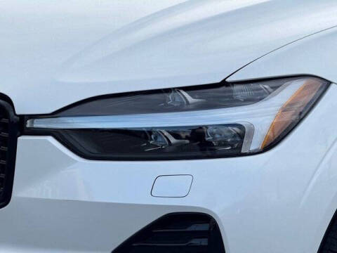 2023 Volvo XC60 B5 Plus Dark Theme