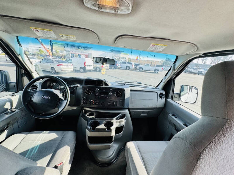 2014 Ford E-Series E-150 XLT