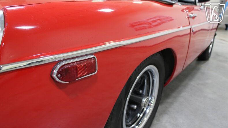 1972 MG B
