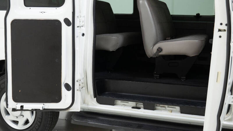 2001 Ford E-Series E-350 SD XLT