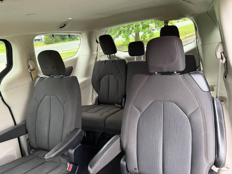 2017 Chrysler Pacifica Touring Plus