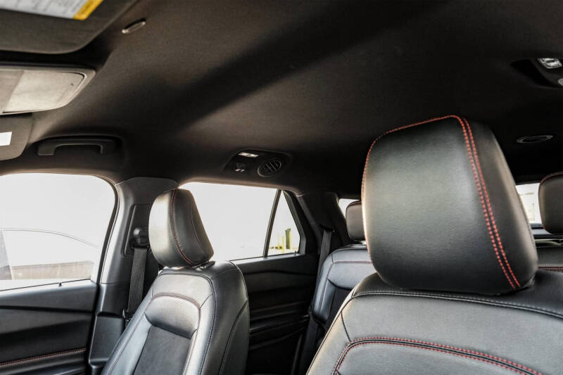 2022 Ford Explorer ST-Line