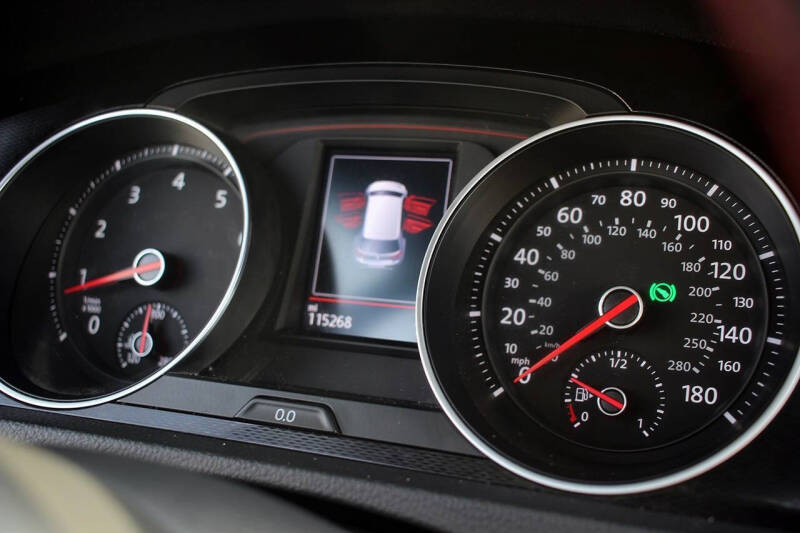 2017 Volkswagen Golf GTI S