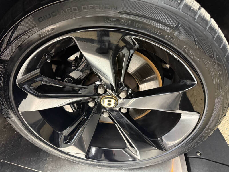 2019 Bentley Bentayga V8