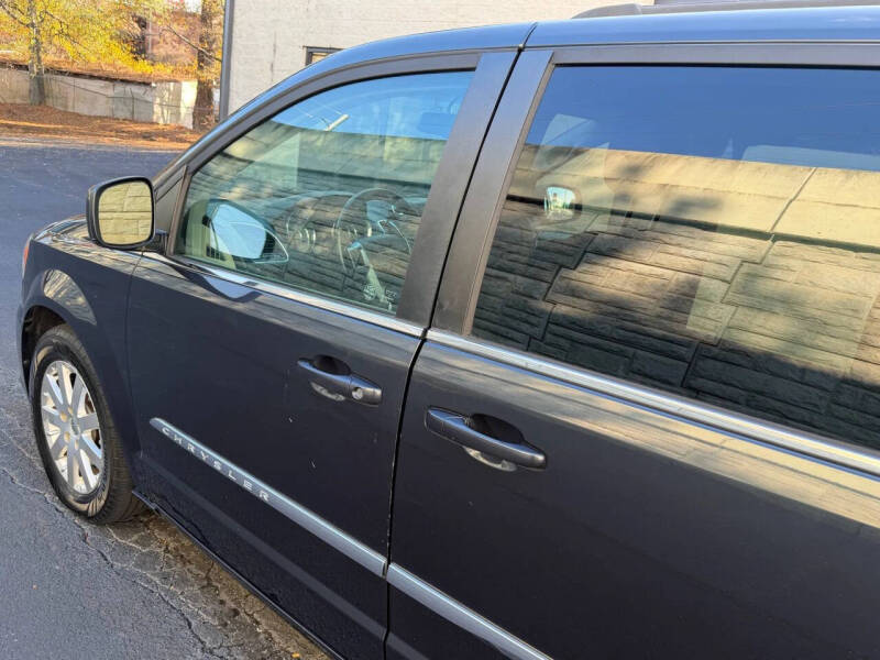 2014 Chrysler Town and Country Touring