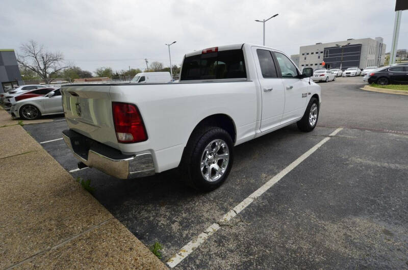 2017 RAM 1500 SLT