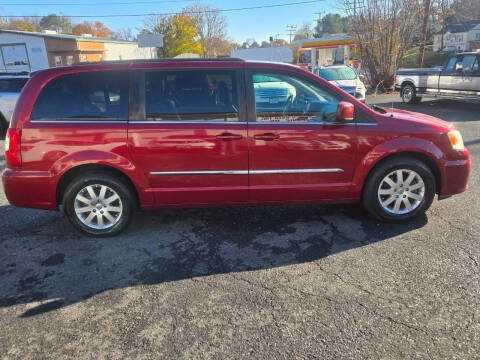 2013 Chrysler Town and Country Touring