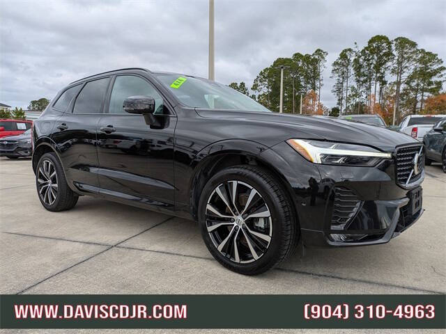 2024 Volvo XC60 B5 Plus Dark Theme