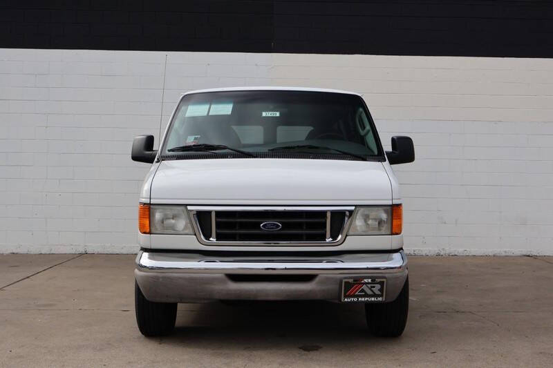2003 Ford E-Series