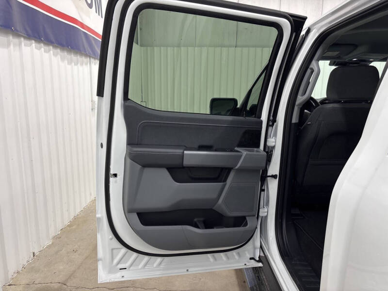 2025 Ford F-150 Lightning XLT