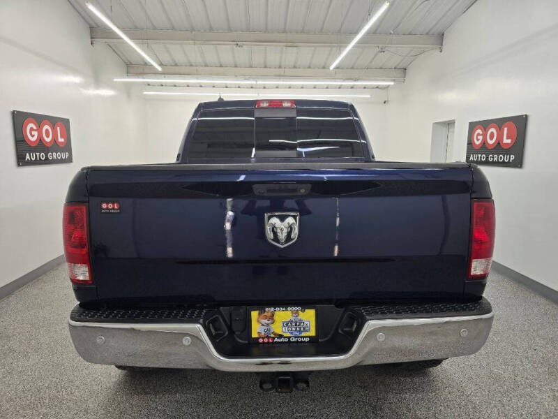 2017 RAM 1500 SLT